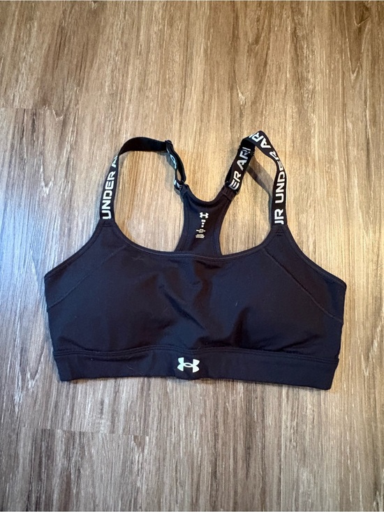 Under Armour Other - Bundle
Under Armour Black&Purple Sports Bra with Branded White Strap Detail